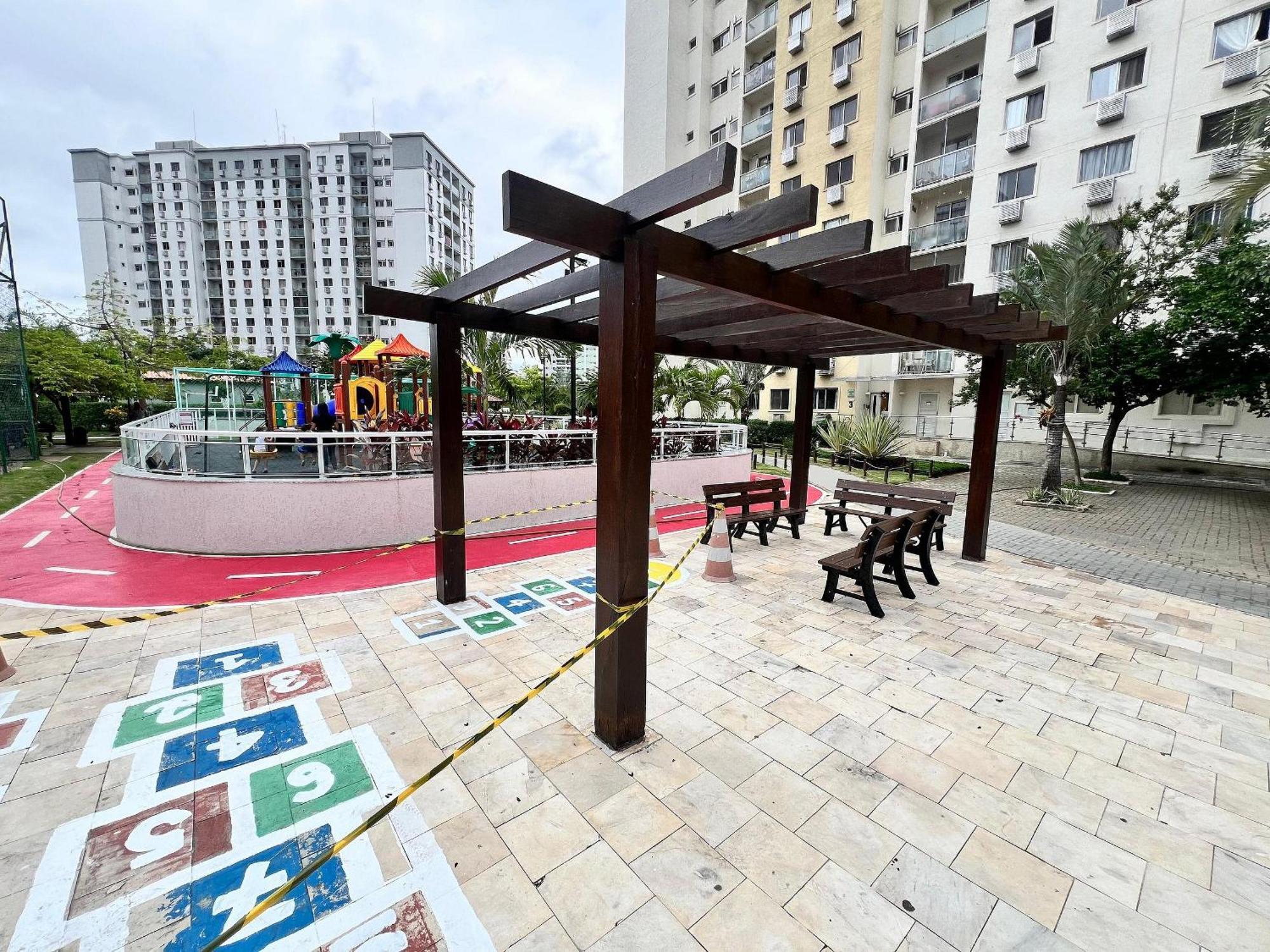 Apto Completo Ar Garagem Piscina Barra Olimpica Rj *